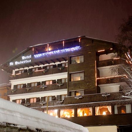 Hotel Garni St. Hubertus Madonna エクステリア 写真
